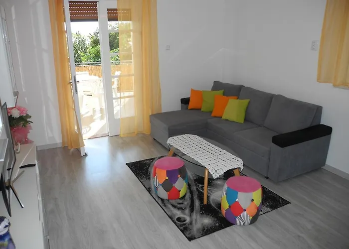 In 5485 Crikvenica