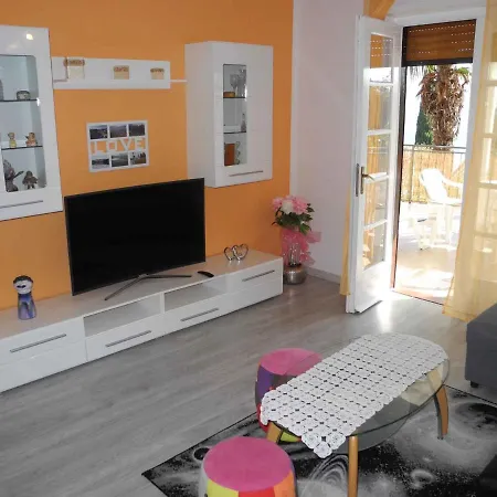 Apartment In Crikvenica 5485 Selce